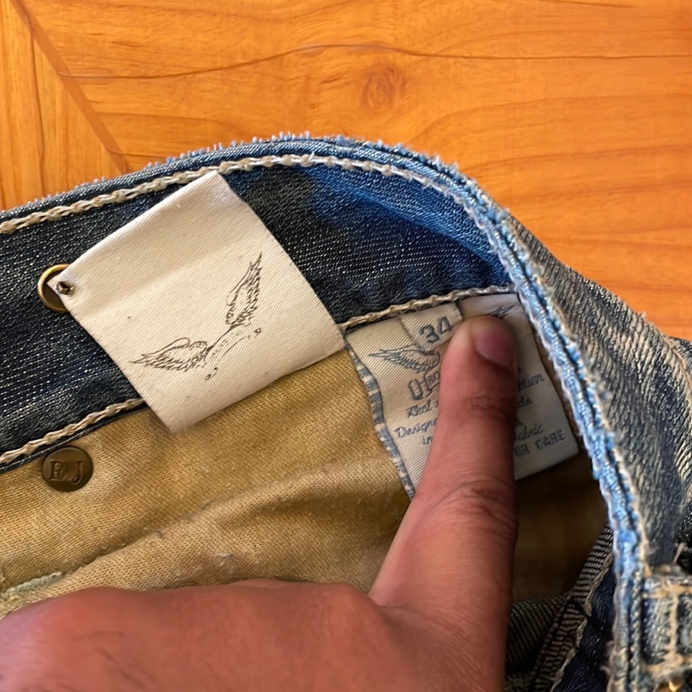 Size on Robin’s Jeans Recently Sold